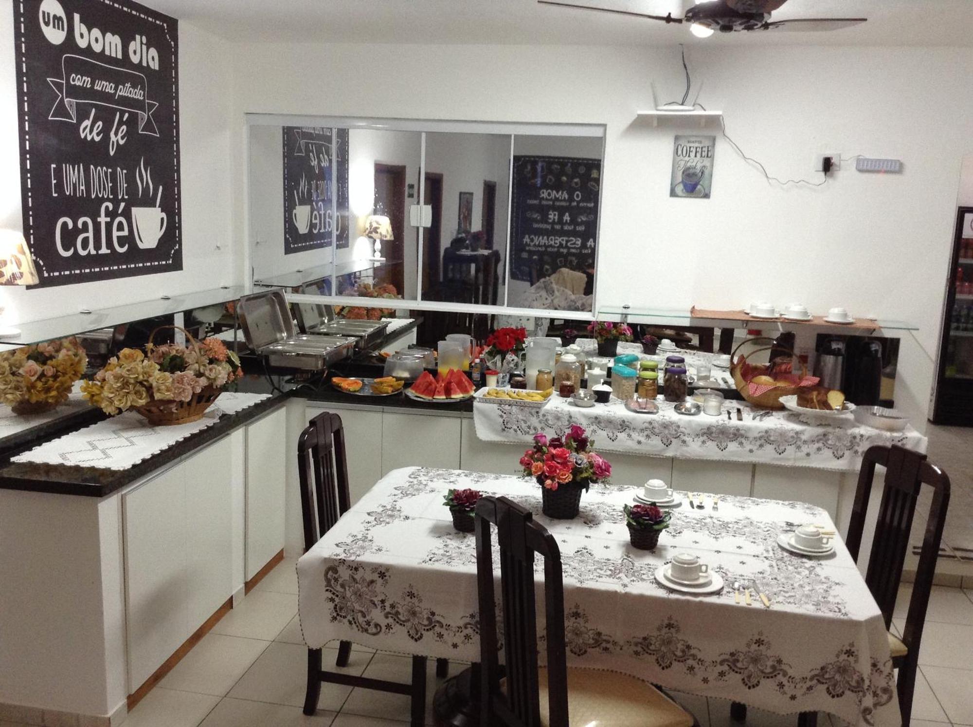 Espaco Alvorada Com Banheira ,Agendamento Das Atividades, Cafe Da Manha No Centro Brotas Exterior foto